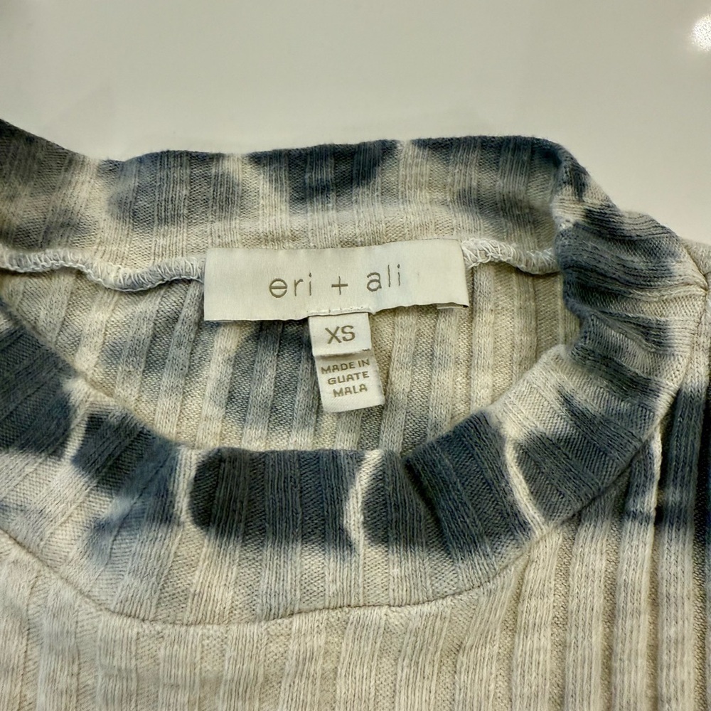 Anthropologie eri + alli Reed mock neck top tie dye - Picture 6 of 10